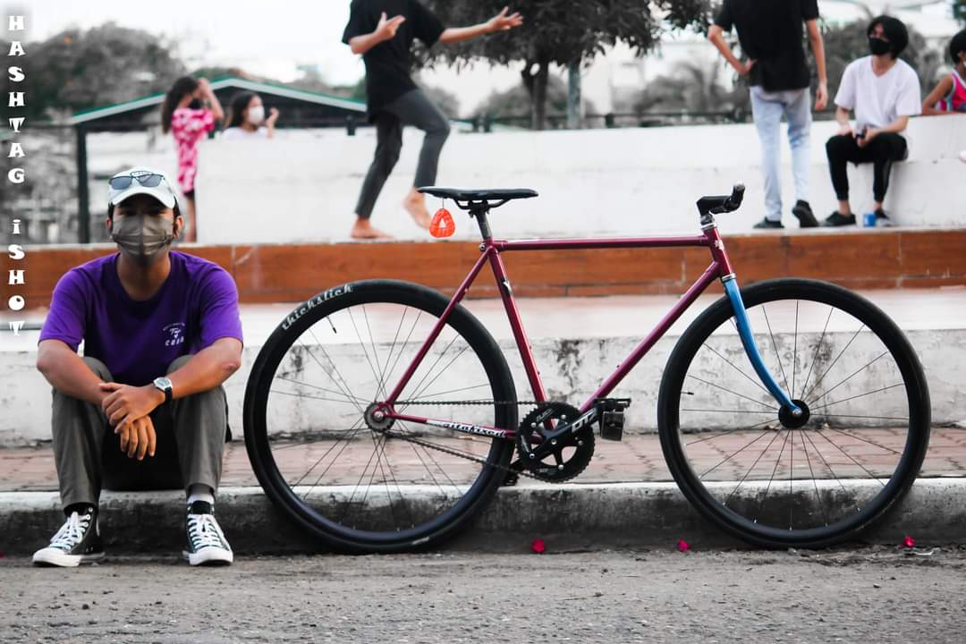 egam_23's tweet photo. Fixie is love!💜
#fixie #fixedgearph #brakelessiloilo https://t.co/USJZI6Zqlj