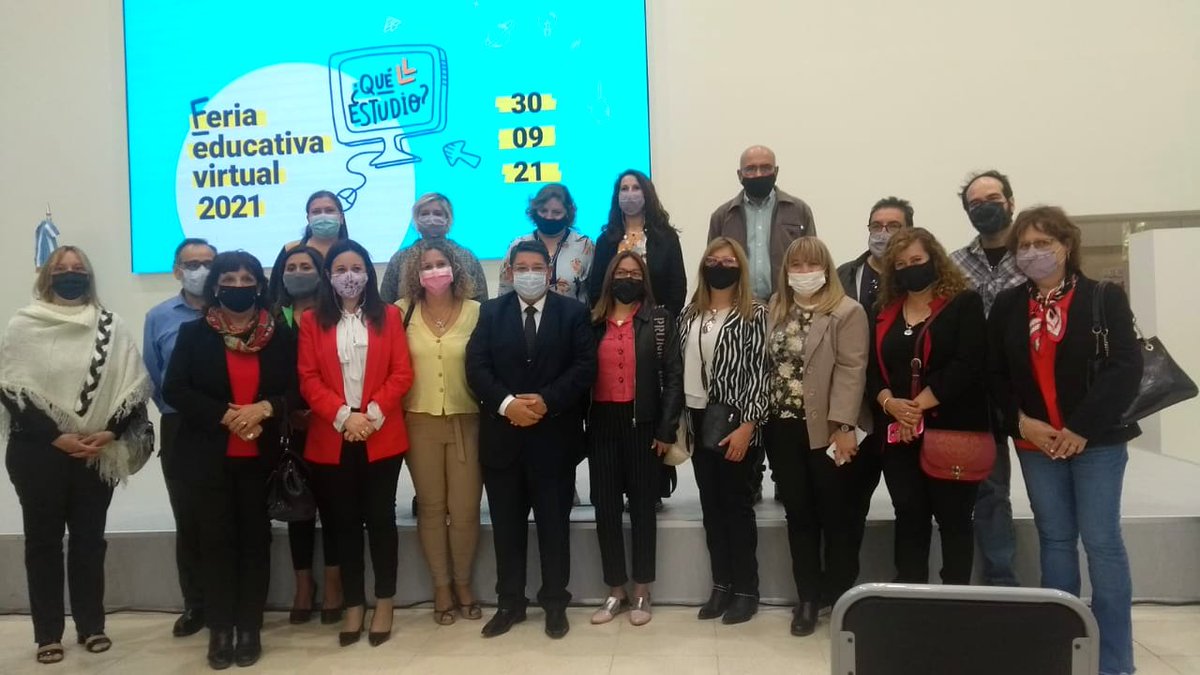 F_delosRios's tweet photo. En el día de ayer, habilitamos la Feria Virtual Educativa Provincial 2021, en la sede del rectorado de la UNSJ, junto los rectores de la @UNSJ_Oficial, @TadeoBerenguer y de la @UniversidadC, Claudio Larrea. https://t.co/4P6qWtKFWj