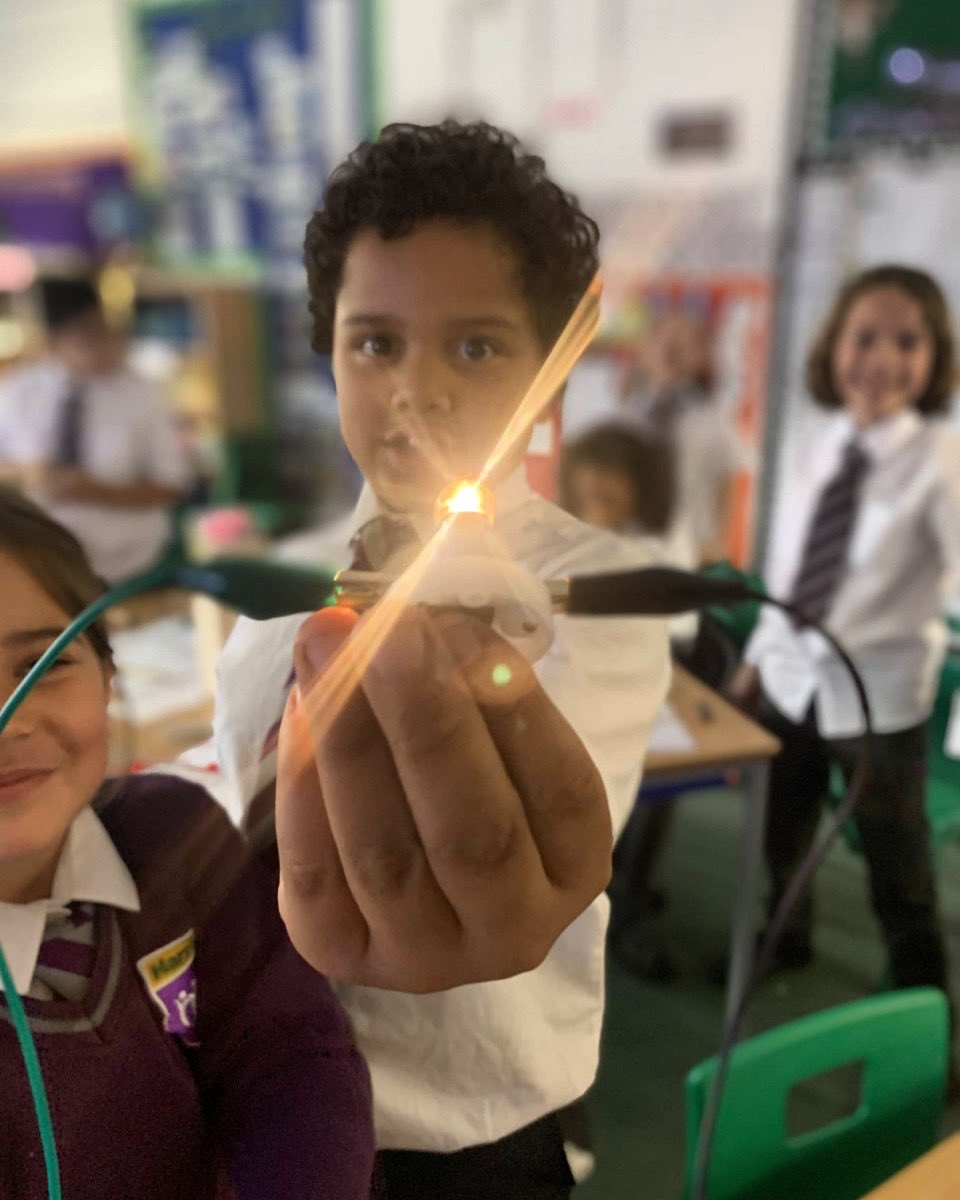 HPA_Philip_Lane's tweet image. #HPAPLYear4 have been investigating if different shaped series circuits work today in their #HPAPLScience class - what a bunch of bright sparks! 💡