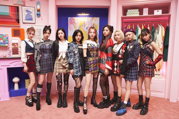 appajeong's tweet photo. OT9 The Feels photos 🥺🥺🥺🥺💕 https://t.co/qm1LuOODtu