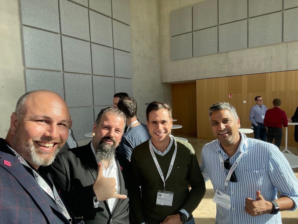 Oscar Neira 🤟🎸 tweet media