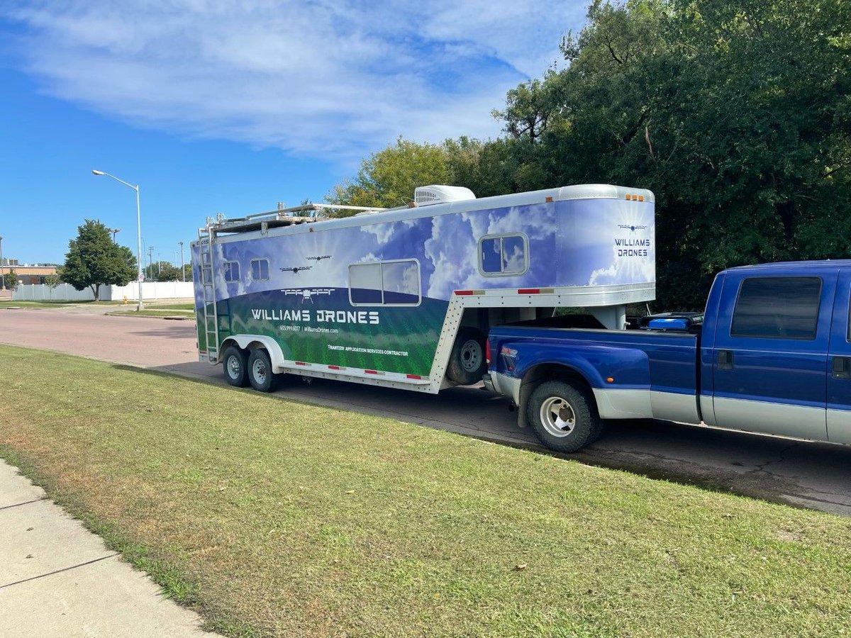 rantizosprays's tweet photo. If you see this bad boy driving down the road give him a wave 👋 

That's Rantizo application services contractor, Nick Williams (Parkston, SD) heading to Fly &amp; Apply in a field near you!

#RantizoSolutions #PrecisionAg https://t.co/DFuChl9v2N