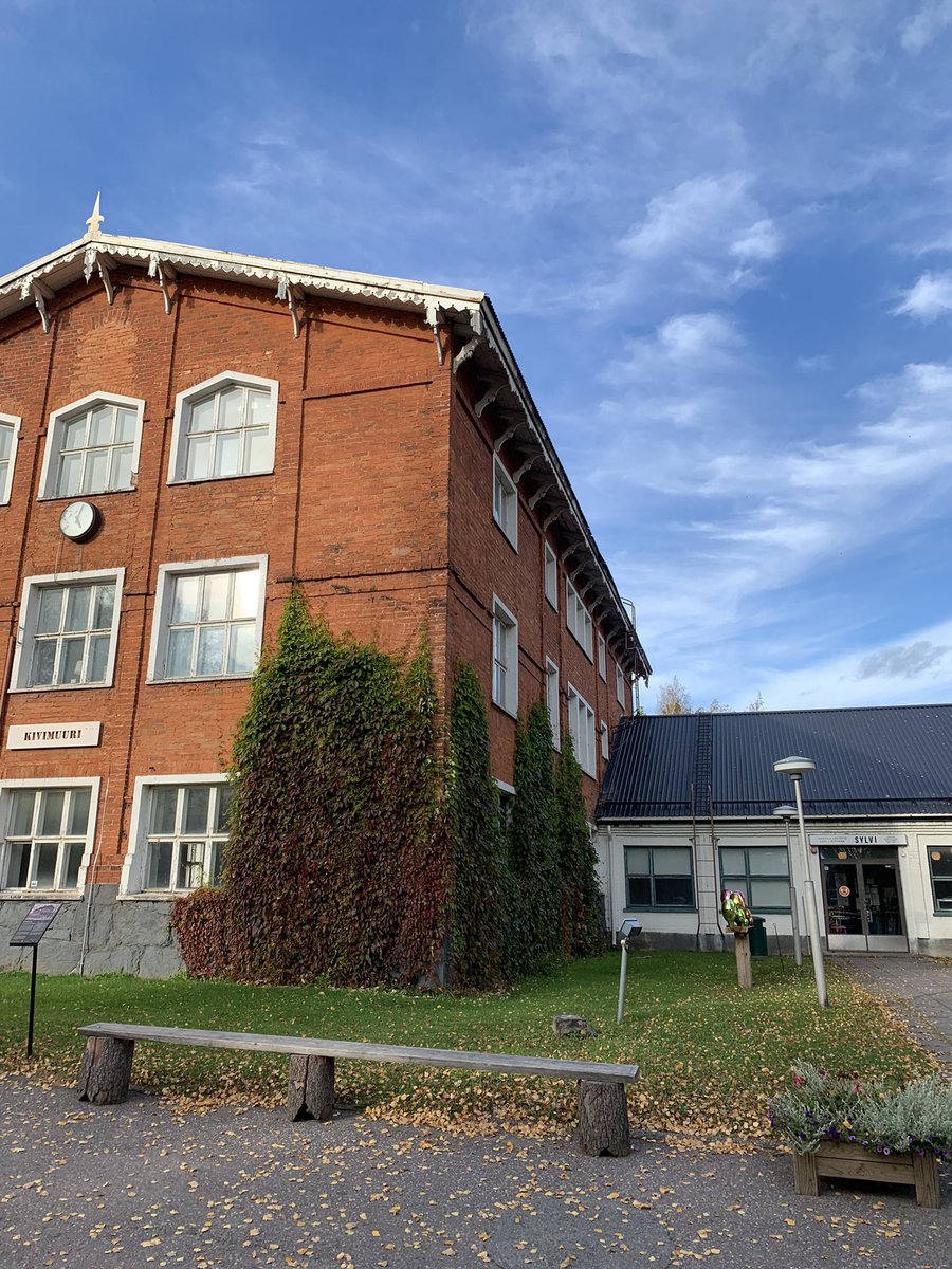 SallaSaariM's tweet photo. #Urjala’n #valtuustoseminaari’ssa @NuutajarviGlass valtuustosopimus saatiin viilauksia vaille valmiiksi, katsottiin mm. tulevaisuuden elinympäristöön ja työstettiin strategiaa.
Tunnelma oli innostunut ja energinen, oli ilo olla mukana! 😊 https://t.co/FveDzAuC0e