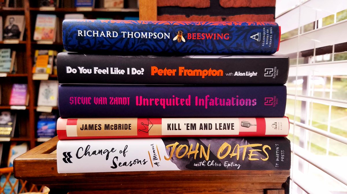 What are your #FridayReads?

#TGIF #weekendreads @RthompsonMusic @AlgonquinBooks @peterframpton @StevieVanZandt @HachetteUS @HachetteBooks #JamesMcBride @SPIEGELandGRAU @JohnOates @StMartinsPress