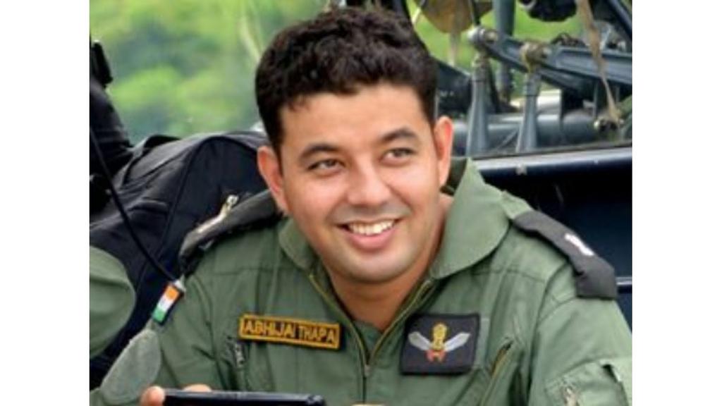 Join me in rememberinng & paying homage to Major Abhijai Thappa of Army unit #39(I) ROF,/#TheCorpsofEnginners on his 7th Balidan Diwas.He was immortalized in an air crash due to snag in helicopter & was awarded with Shaurya Chakra. https://t.co/ueI9LjxyNC