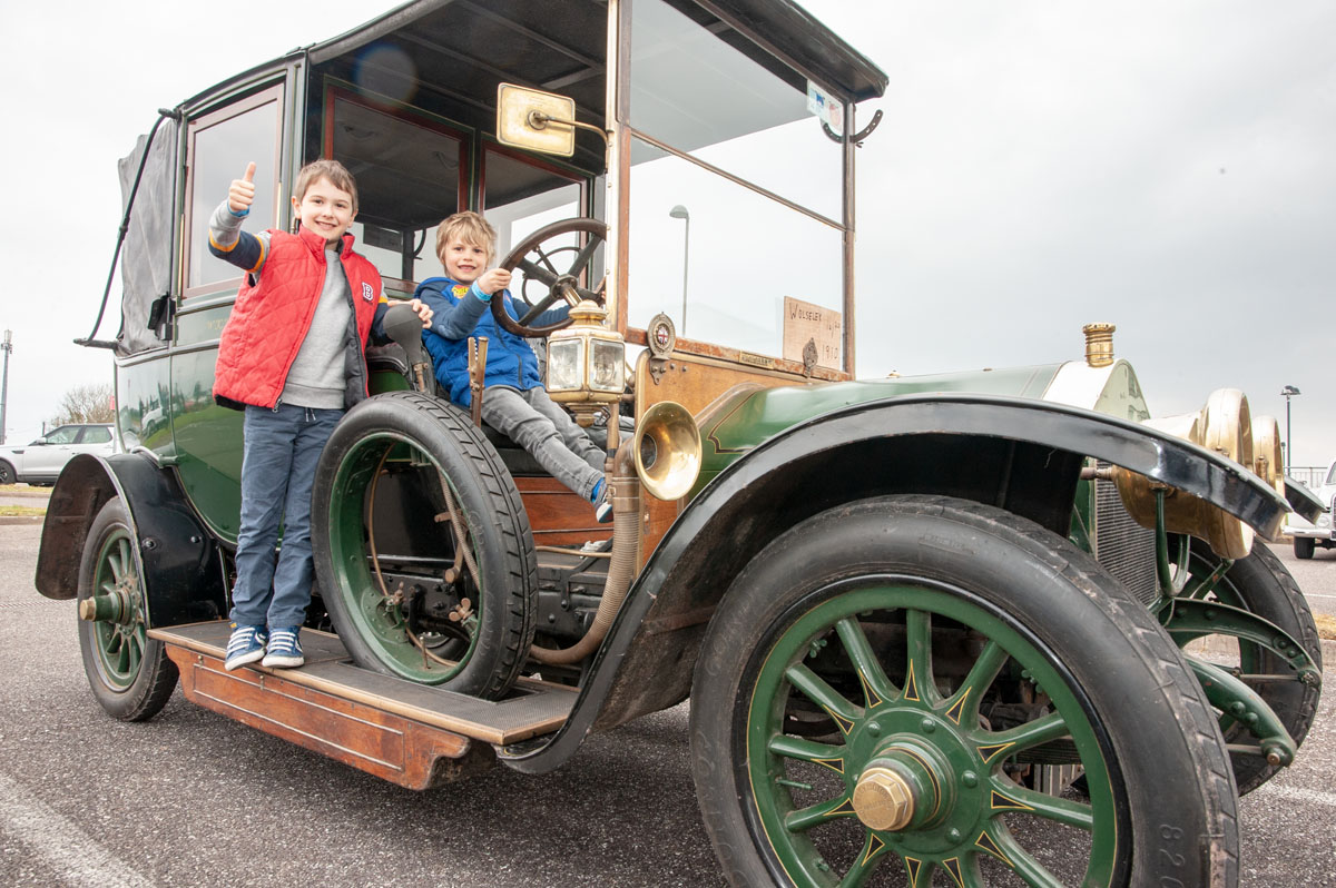 CorkCarShow's tweet photo. Exhibitors Welcome! 
Cork International Car Show is free for exhibitors. 
Please email smurphy@trigonhotels.com if you would like to exhibit on October 10th.
#CarShow #VintageCars #ClassicCars #CorkCity https://t.co/FZngoVwAjN