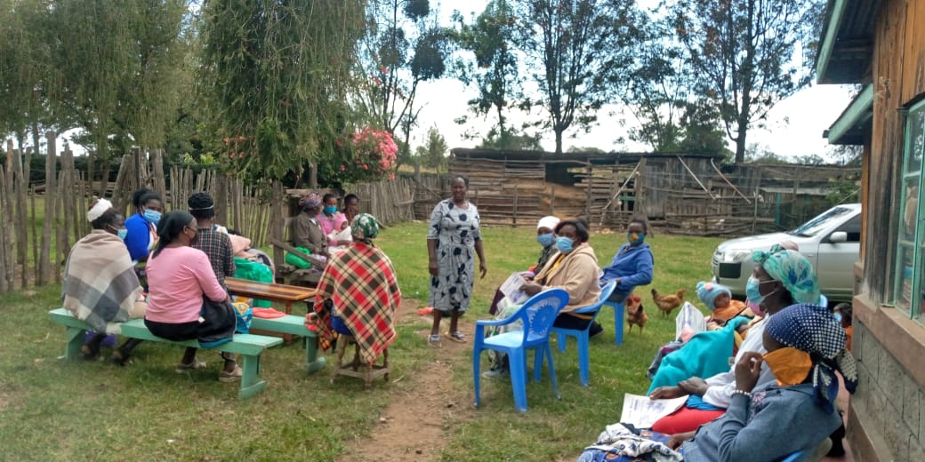 tistprogram's tweet photo. Meet the Munyu Cluster in Kenya!
Cluster members met safely this week to discuss Small Group eligibility requirements & Conservation Farming.
27 prepayment & 4 profit share vouchers were distributed by their TIST Cluster Servant.
#smallgroups #tistfarmers #ouransweristrees https://t.co/IilRdlgMQx
