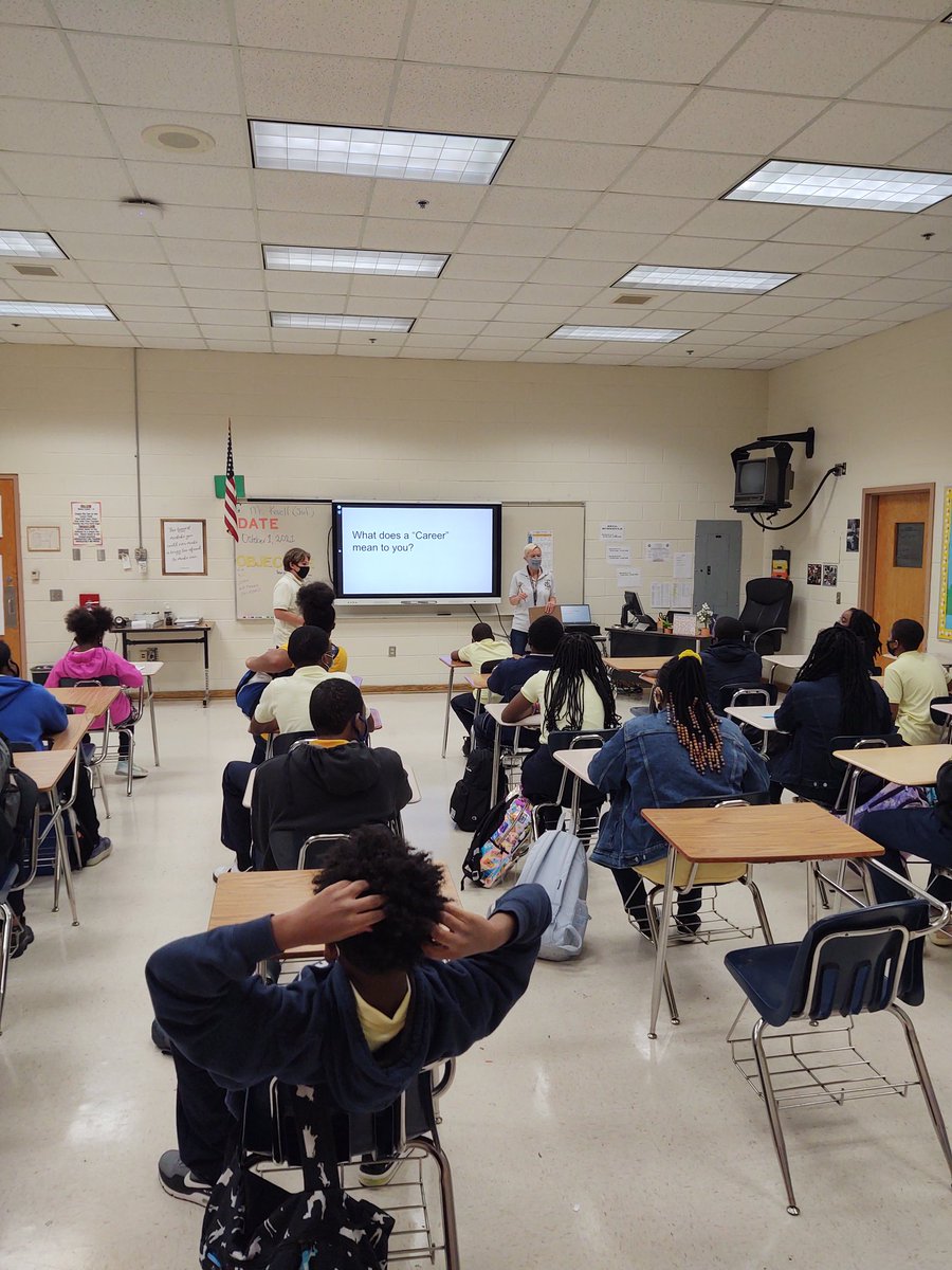 What does CAREER mean to you? Our @NPSchools <a href="/NMS_Navigators/">Norview Middle School</a> 7th graders in family and consumer science pondered this question during the morning warm-up. It's always great to hear their thoughts and aspirations! Phenomenal job, Ms. Kovell! #iamnpscte