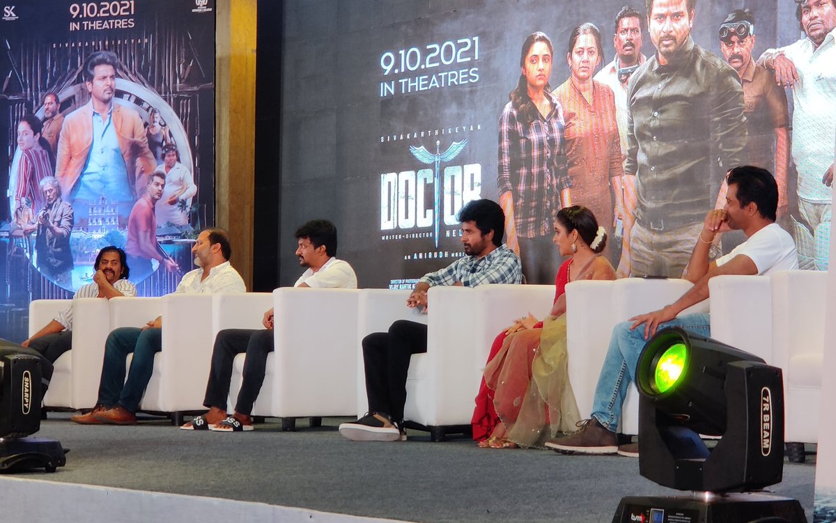 kjr_studios's tweet photo. The stars are lined up at ready!! 🔥

@Nelsondilpkumar @Siva_Kartikeyan #Vinay @priyankaamohan #Rebin #SunilReddy

#DoctorPreReleaseEvent 

#Doctor #DOCTORFromOct9 https://t.co/w7e3hGRJ7g