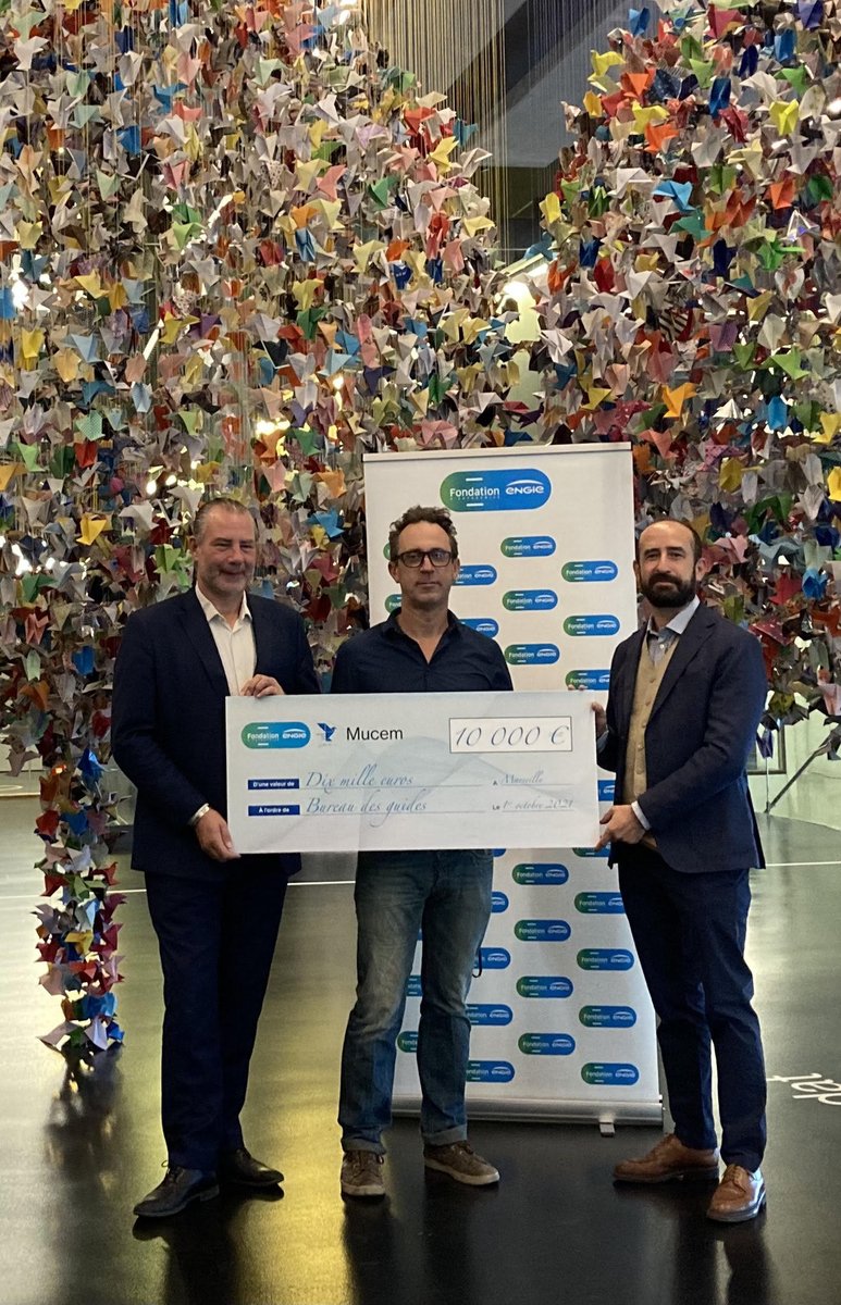FondationEngie's tweet photo. . #OrigamiforLife de Charles Kaisin au @mucem : 10000 origamis récoltés.
Merci pour votre participation. Grace à vous, le Bureau des Guides développe un projet autour de la santé alimentaire pour les quartiers prioritaires de la politique de la @villemarseille_ https://t.co/N9zb18S5kt