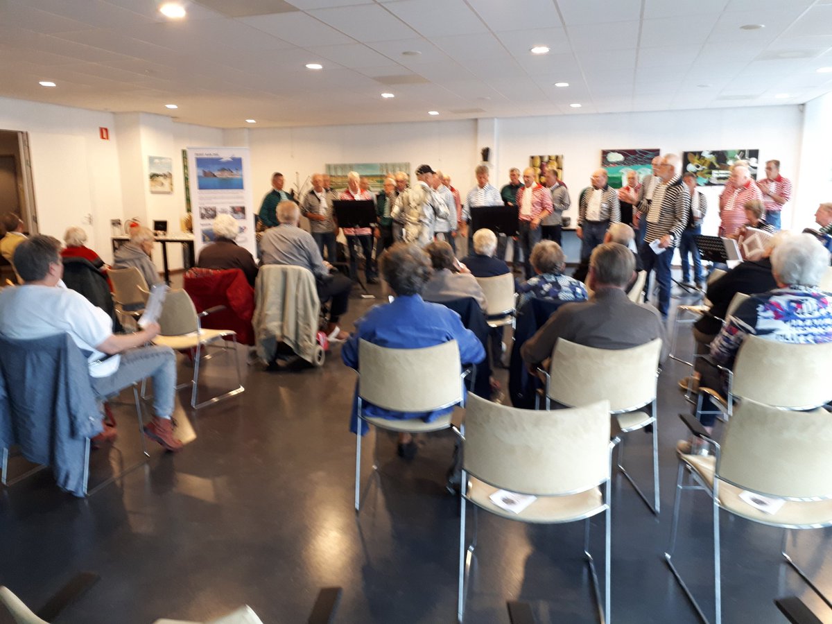 Vandaag is het #nationaleouderendag en dus een veel activiteiten en enthousiaste bewoners in <a href="/Koppeling_MeOm/">De Koppeling | MeanderOmnium</a> #ZeistWest!