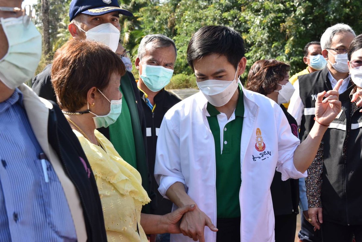 democratTH's tweet photo. "ประธานชวน" มอบหมาย "ดร.อิสระ"ลงพื้นที่ให้กำลังใจชาวชัยภูมิ "ท่านชวน" เตรียมลุยเอง เยียวยา-ซ่อม-สร้าง ต.ค. นี้ 
@billissara

อ่านเพิ่มเติมได้ที่ :https://t.co/c71GGBrsuA

#ทำได้ไวทำได้จริง #พรรคประชาธิปัตย์ #DemocratPartyTH https://t.co/Tiy9jfib07
