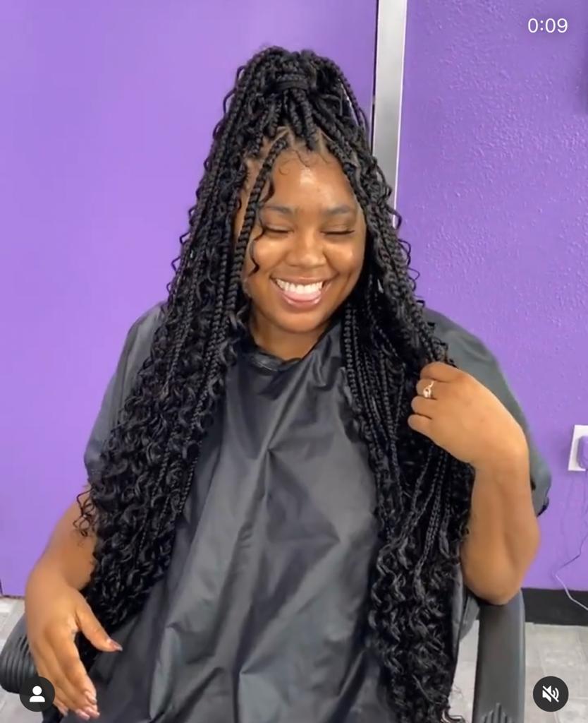 VastLlc's tweet photo. So EXCITED to announce the updates to the Crowns by Honey OFFICIAL WEB SITE! We've got brand new images of Wigs &amp; Extensions that you have go see for yourself! Let's get some self love going! Post your favorite selfie with your fresh wig or hairstyle in the COMMENTS! https://t.co/4wPPlUdkR9