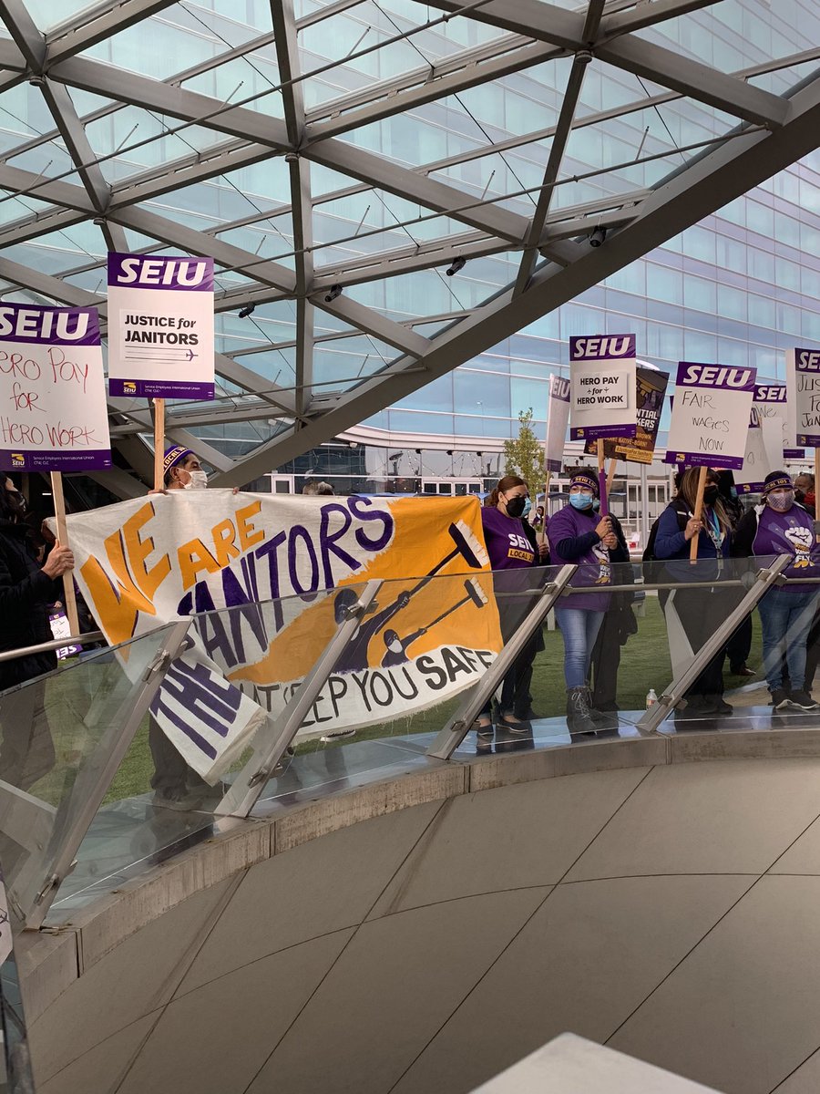 SEIU105's tweet photo. We keep Denver’s airport running safely. We will be respected, protected, and paid. #DIAJanitorsStrike https://t.co/EsqqrHWomL