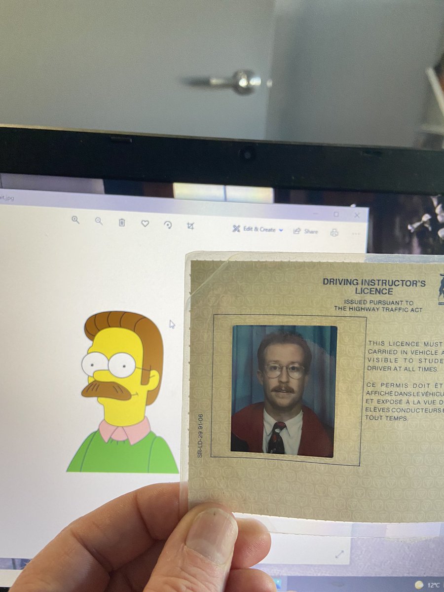 SafeDriver's tweet photo. A little too eerie if you ask me. #HiDiddlyHo https://t.co/hL9IPg6sru