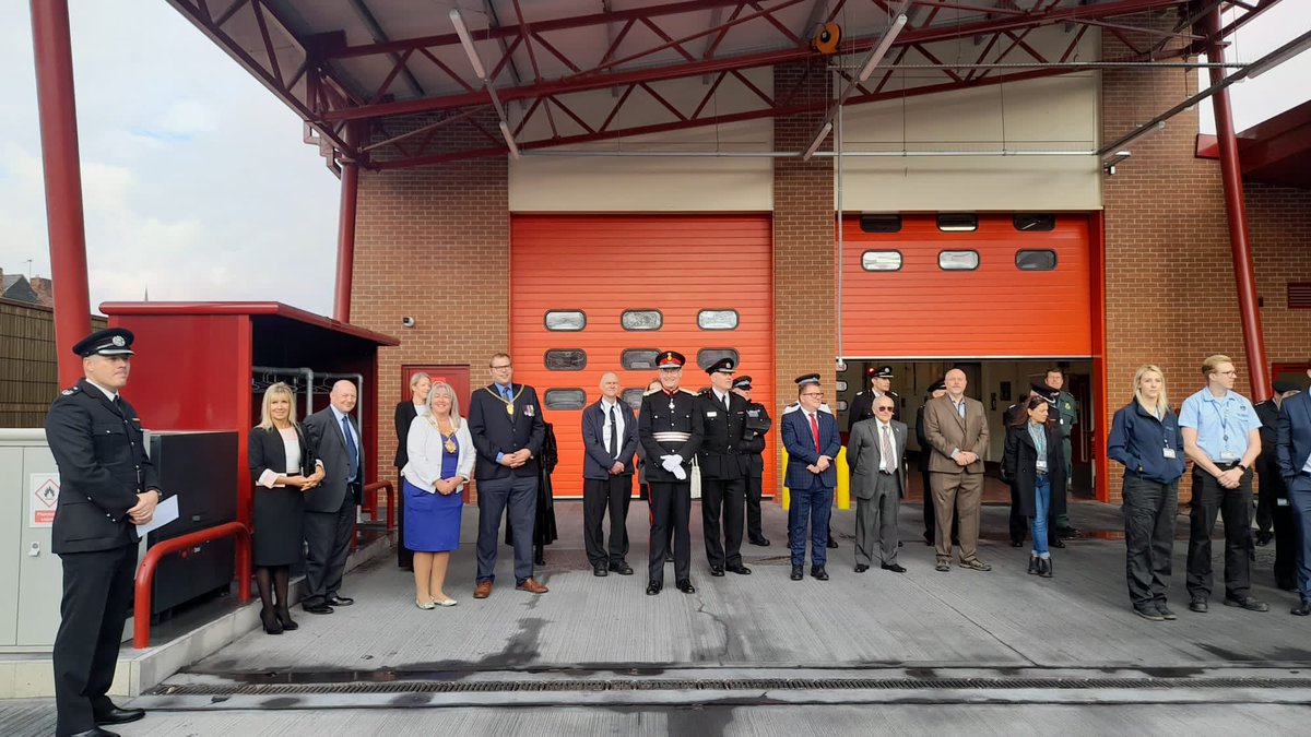 WakefieldMayor's tweet photo. Well done to @WYFRS a fantastic new station in Wakefield opened by @LordLtWY https://t.co/cSjBLCtRtA