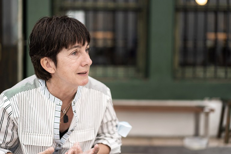 Beatriz Fernández hizkuntzalaria elkarrizketatu dugu "Hizkuntza gogoan" liburua aitzakia hartuta: "Gizakiok agian ausartegiak gara diogunean ez dagoela hizkuntzarik beste inon"

argia.eus/argia-astekari…