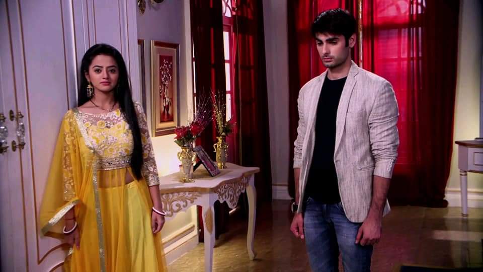 fantasyisILU's tweet photo. #6YearsOfSwaSan 

1 Oct 2015

Sa - MAINE TO TUMSE KUCH KAHA HI NHI.
Sw - TUM AKSAR KUCH BAATEIN NHI BOLATE, PAR TUMHARI AANKHEIN PADHKE SAB SAMAZ JATI HU. ❤️❤️

#VaHe 
.
.
.
.
.
.
.
.
@me_haruu @Theycalledmemi1 @_beyondstars_ @babu_saira @lazy_naari @Ujimemon @luckym03 https://t.co/WA2tLYOgXN