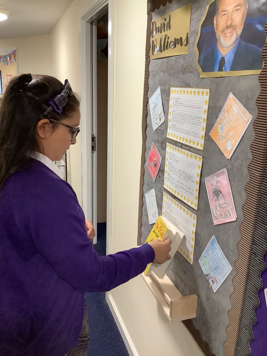 olive_bolton's tweet photo. Year 5’s corridor displays hook our avid readers! #WeAreStar #BookLovers #Bookworms #Readers #Authors #AuthorFocus #Fiction #LoveReading https://t.co/f5imRVPBrL