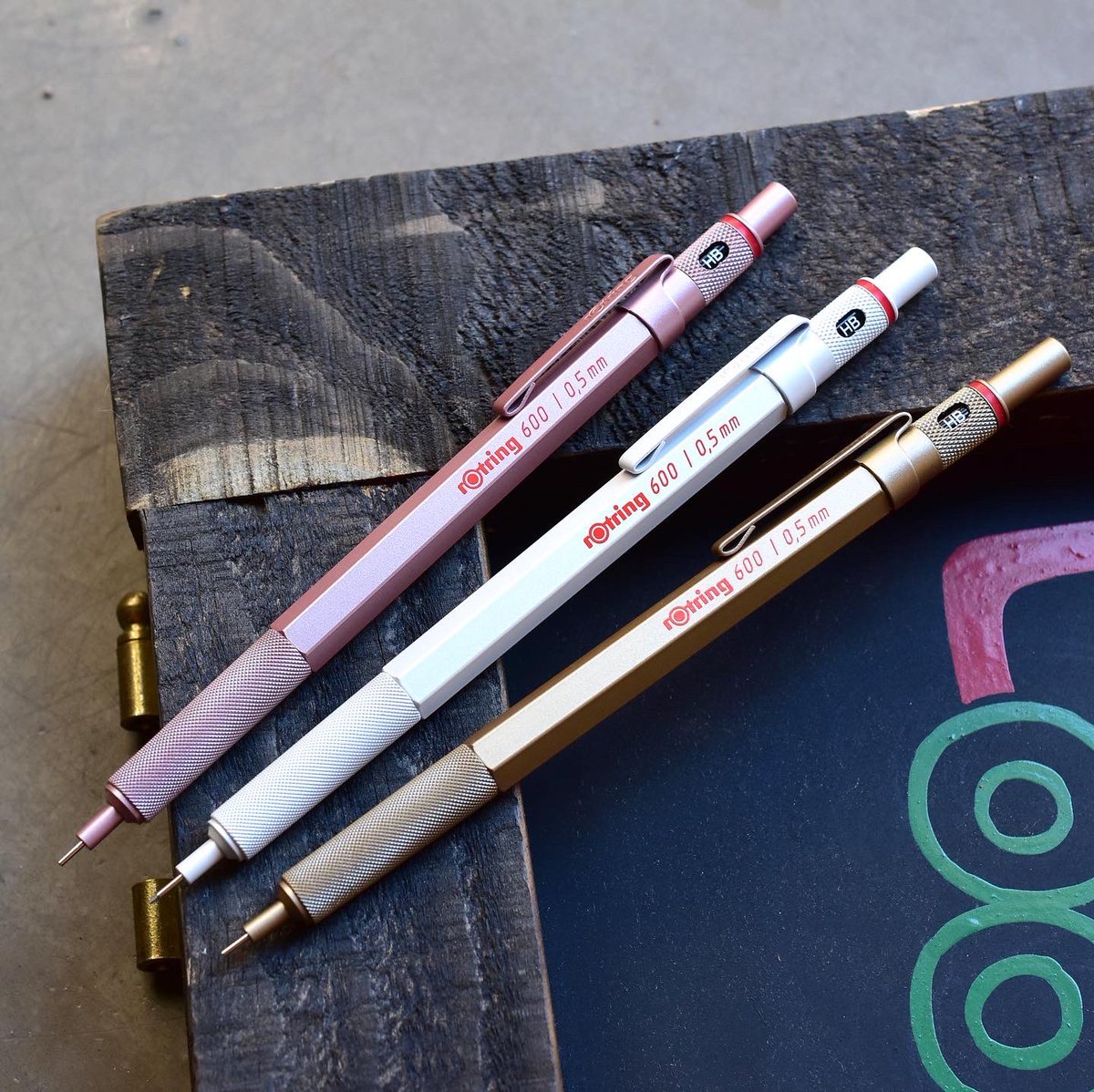 The rOtring 600 Lineup Lightens Up: Gold, Rose Gold, and Pearl White —  Penquisition