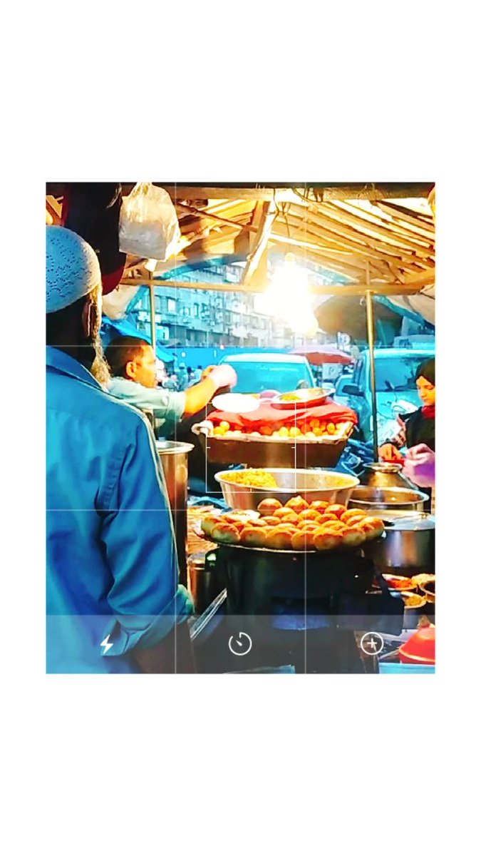 dwarka19's tweet photo. पानी पूरी 🤤

#mumbai 
#mumbaidiaries 
#panipuri 
#streetfood 
#drrsphoto https://t.co/bKyuRI0FRj