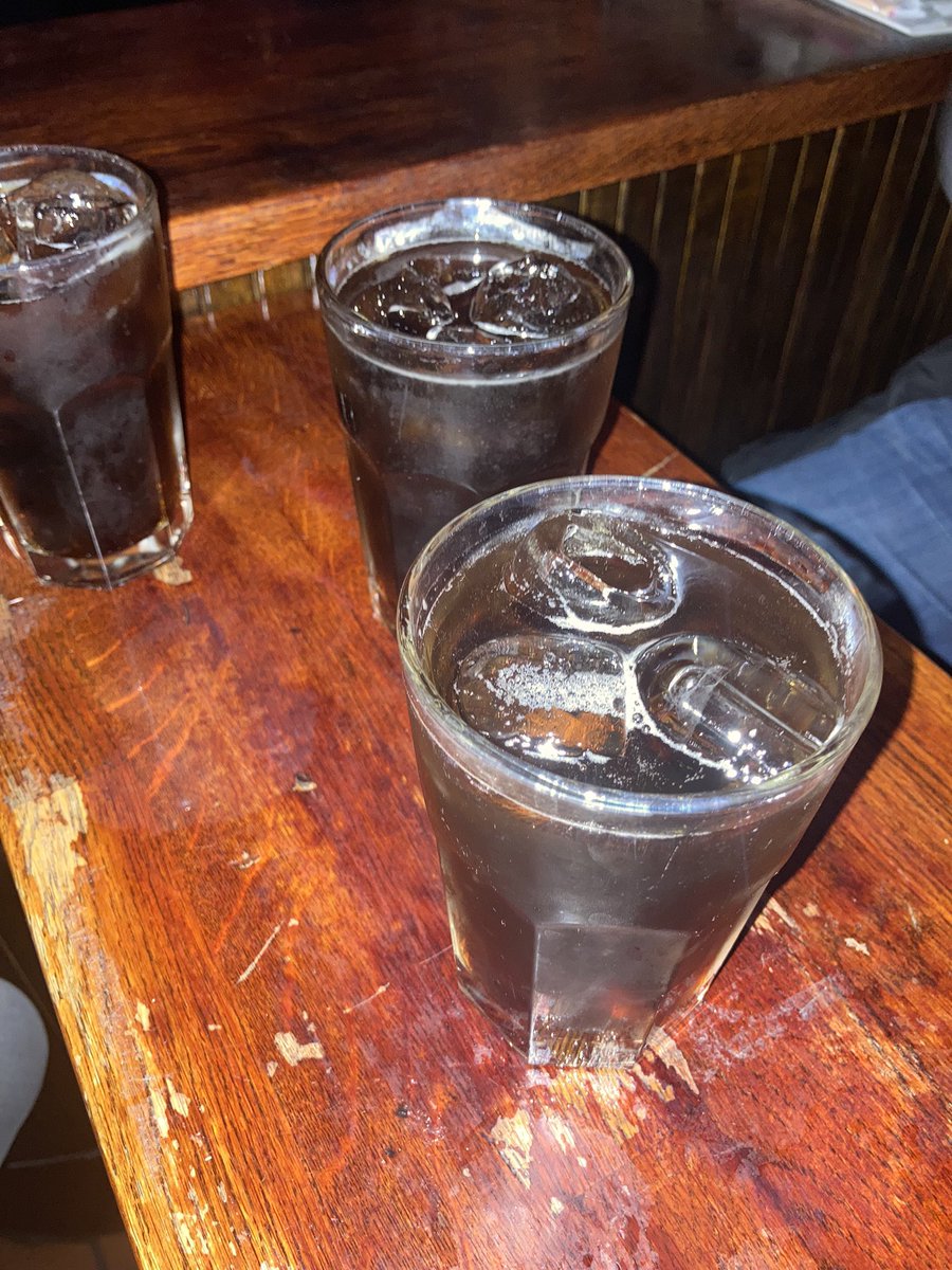 Tar en pinne med <a href="/JanBekken/">Jan Bekken</a> til minne om en av de beste og morsomste. Bourbon/Cola. R.I.P Pøser’n ❤️