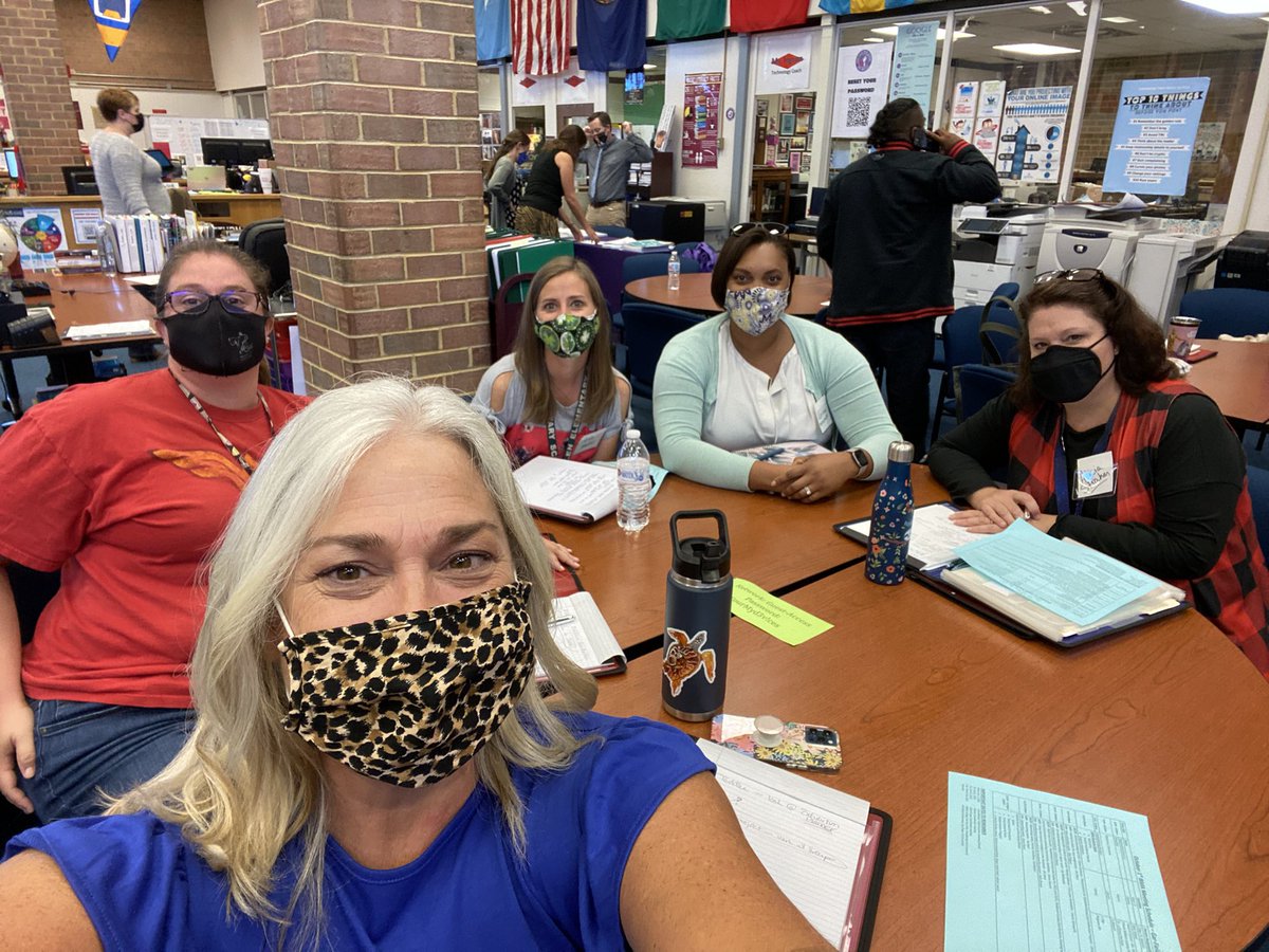 MrsBloomrose's tweet image. IBMA Coordinators Meeting in PWCS—yay! It’s the first time I’ve seen my IB colleagues in person! PWCS PYP Coordinators rock! #adventureavocado #pypcoordinators @anesmustangs @MullenShamrocks @RosaParks_PGCPS @EllisSoars @BucklandMills