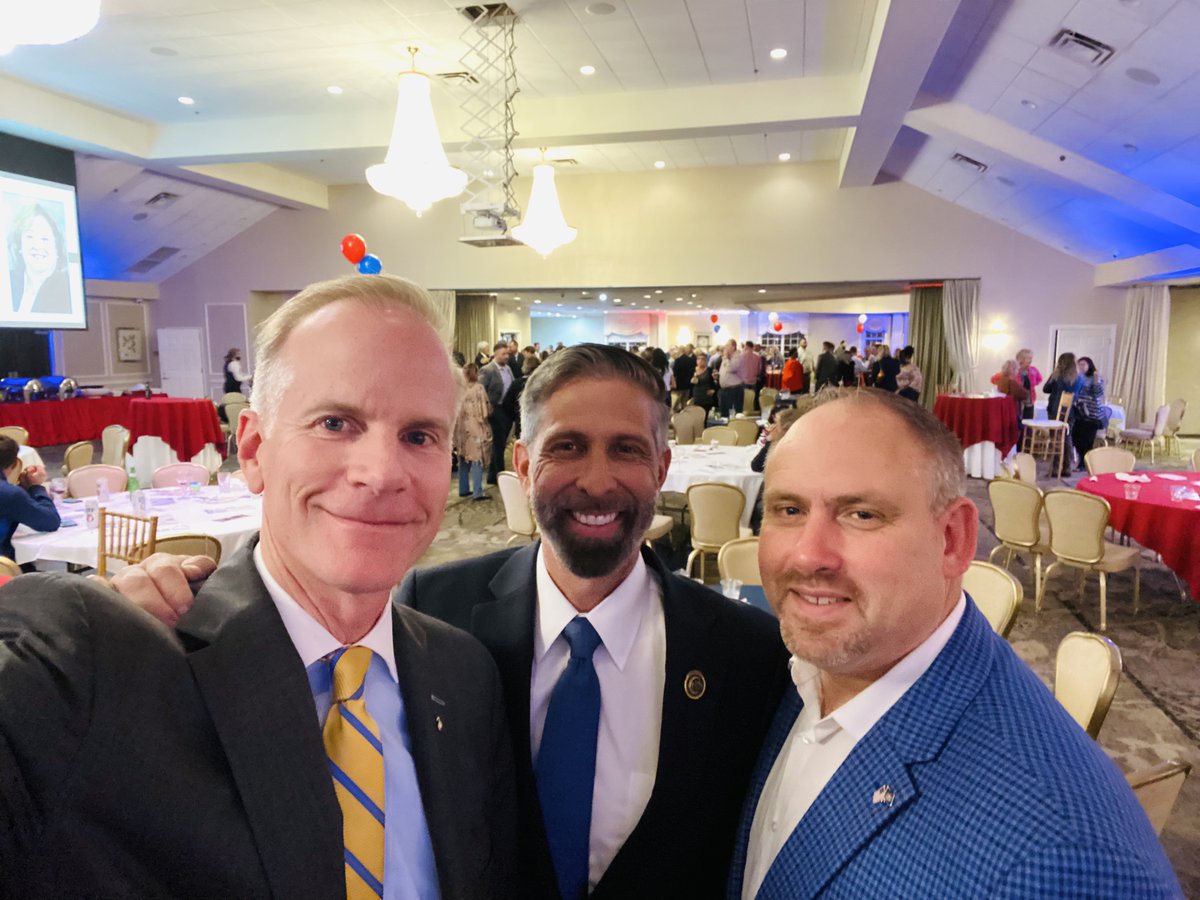 McSwainPA's tweet photo. Had a great time at @DelcoRepublican's fall reception last night. Enjoyed catching up with @RepWilliamsPA, Dan Foltz, and many others! Lots of enthusiasm for GOP candidates, be sure to vote on November 2nd! #getoutthevote #PAGOP https://t.co/shpiicVLnh