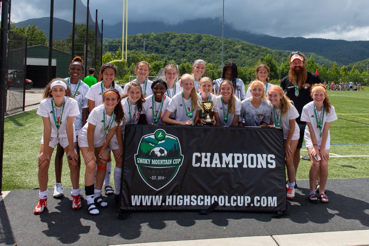 FDHS Girls Soccer Fan tweet media