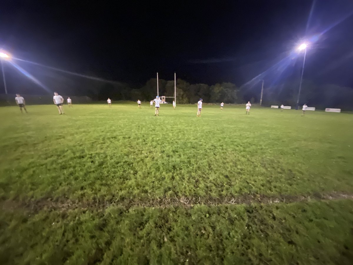 Great to be back under Friday night lights! Pleasure to referee a game between <a href="/bontrfc/">pontarddulaisrfc⚫🟡⚫🟡</a> and 
<a href="/rfc_kidwelly/">Kidwelly RFC</a> 14s! Both teams playing some excellent rugby! Not that my lungs agreed with the break away tries 🚀🏉 Fantastic representation of both clubs! <a href="/LiamScott85/">Liam Scott</a>