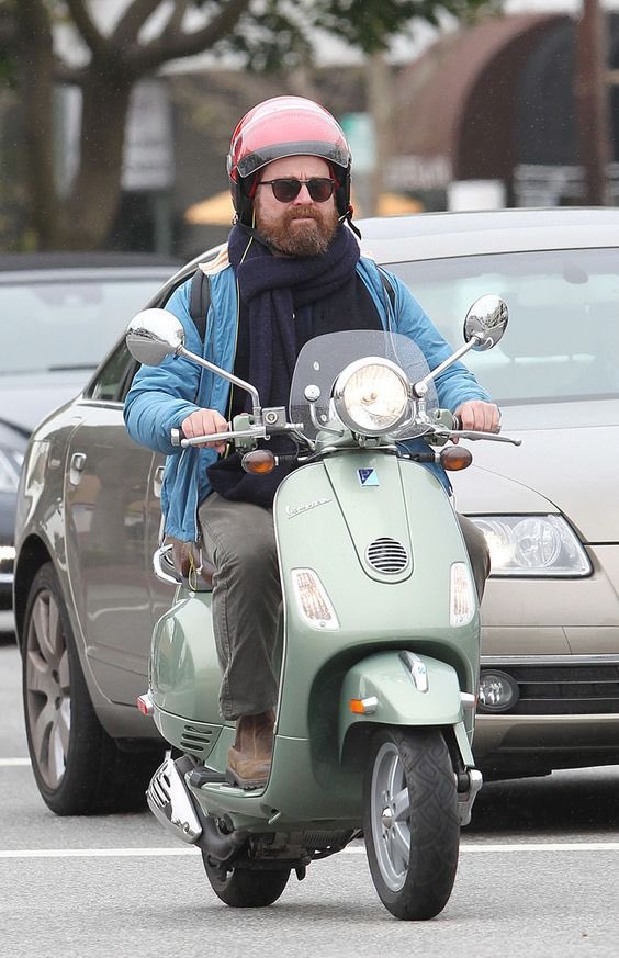 Happy birthday Zach Galifianakis! 