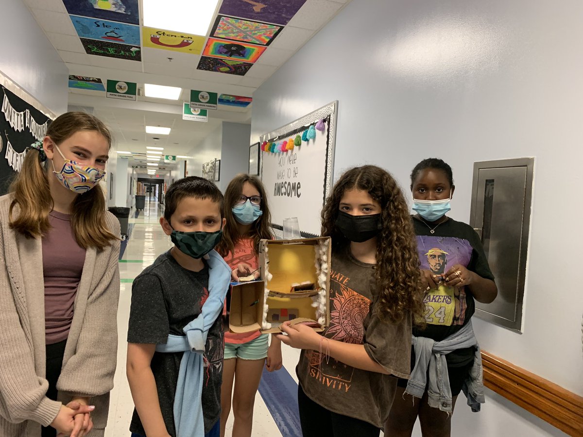 Mrs. Schechter tweet media