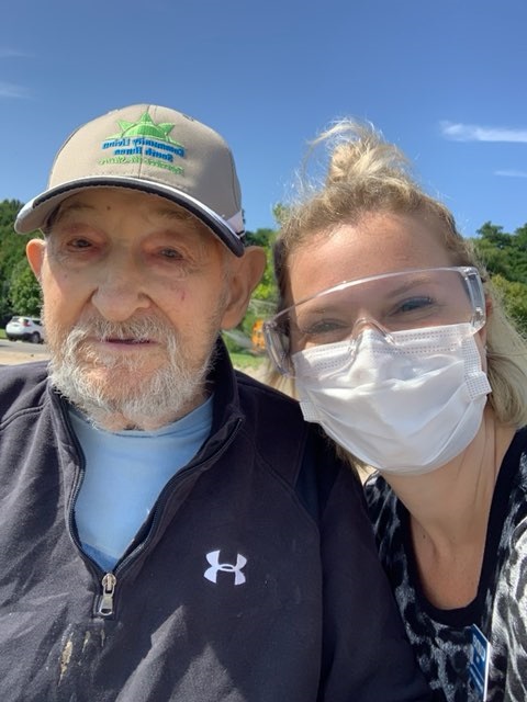 extendicare's tweet photo. Today is #NationalSeniorsDay &amp; International Day of Older Persons. Today and every day, we celebrate our amazing residents in our homes across Canada.

We learn so much from their wisdom, their experiences, and their contributions to our communities.
#HelpingPeopleLiveBetter https://t.co/SMHcOCW2lW