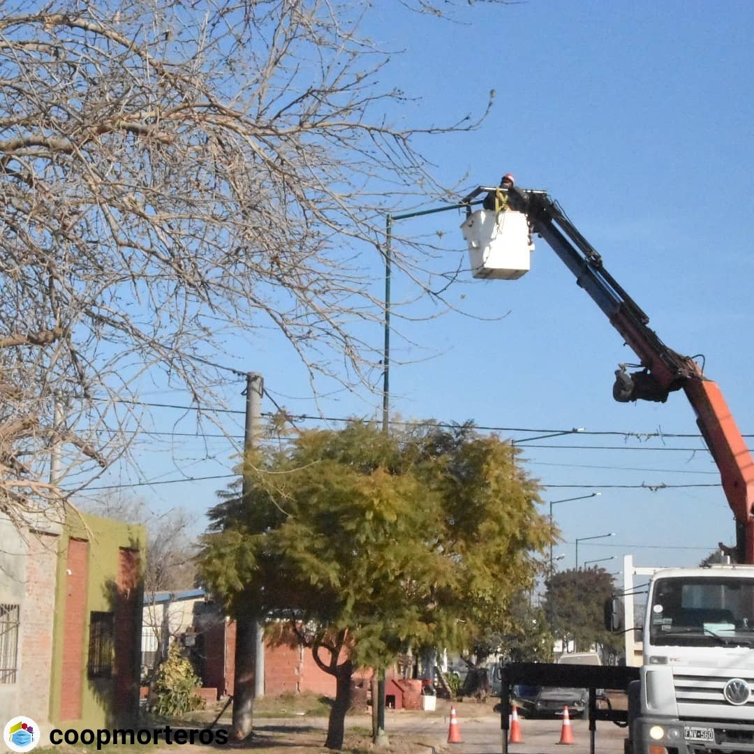 STRAND_SA's tweet image. #repost @coopmorteros 
#obras Modernización del alumbrado LED en Barrio Urquiza 

El Municipio y CoopMorteros continúan con la obra de modernización del alumbrado de la ciudad.

#luminarias #luminariasled #Led #iluminación #iluminacionled #alumbrado #alumbradopublico
