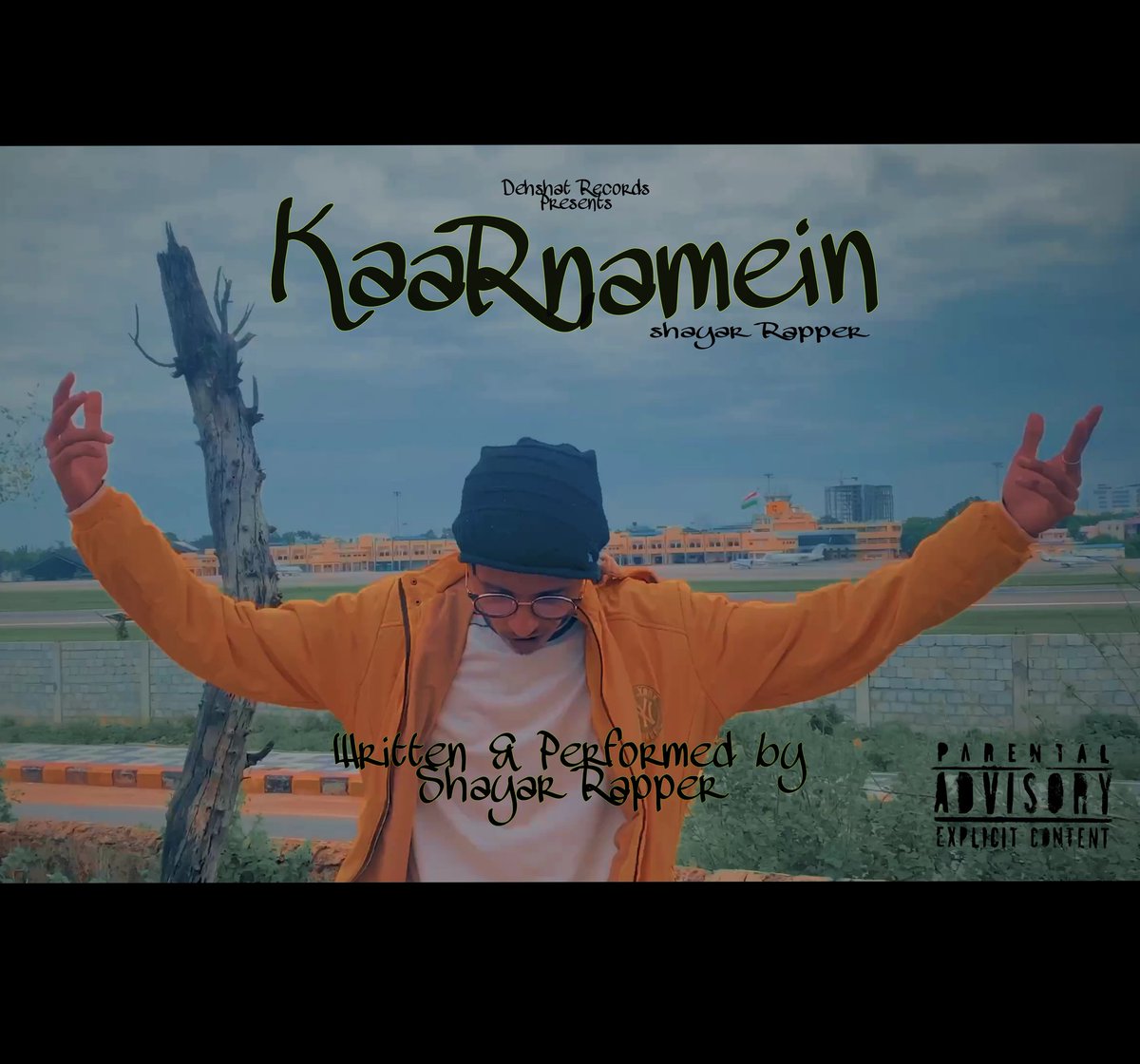 shayarrapper's tweet photo. Out Now 
LINK IN Bio 

#shayarrapper #dehshatkhalinaamse 
#Hyderabad #india #music #Rap #hiphop #single https://t.co/YGUFOW3yfu