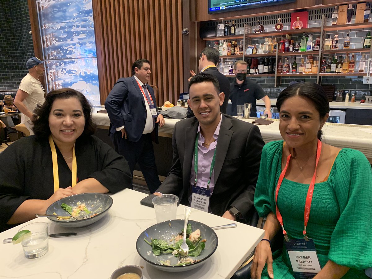 mongeliliana's tweet photo. So awesome to see @noramayc @aguerrerovc & @PalafoxCarmen in #SanDiego for @LATTITUDEevent @LAttitudeVC #LatinxVC #LatinxinVC @FamiliaVc π₯ππ² @LatinxApp #LatinosinTech https://t.co/4v9XYBaZem