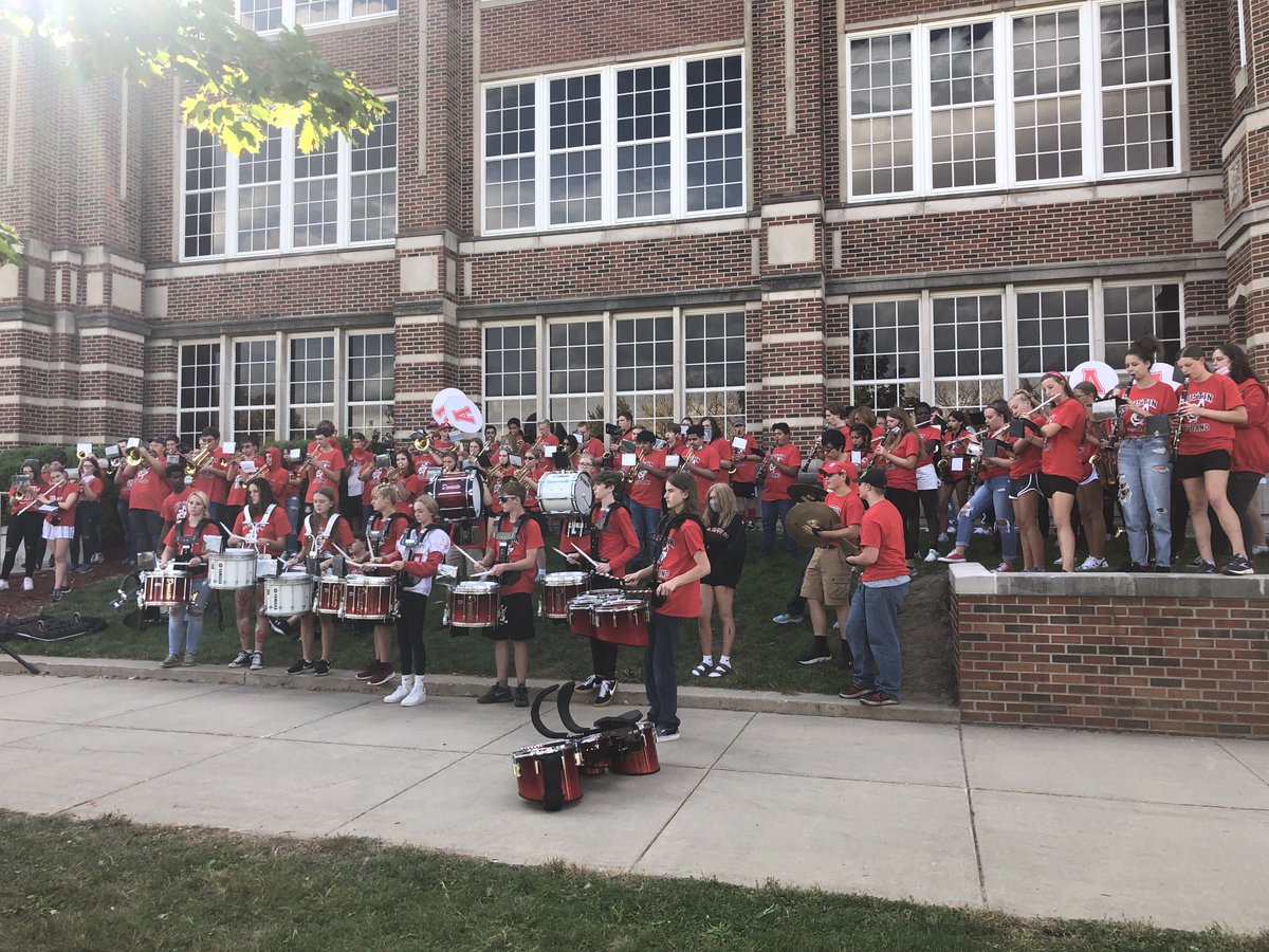 Pep band sounds great!  Homecoming 2021! ⁦<a href="/PackerPowerUp/">Austin High School</a>⁩  ⁦<a href="/isd492/">APS</a>⁩