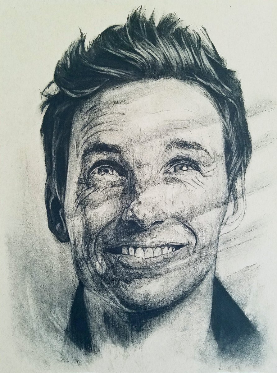 MichikoStudio's tweet photo. Eddie Redmayne

@FantasticBeasts 
@EddieRedmayneUK 

All My Love on Paper😆😚💕

#EddieRedmayne #FantasticBeasts3 #britishactor #portraits #ArtistOnTwitter #michikoito #portraitart #pencilart #realism #似顔絵 #映画好きな人と繋がりたい #エディレッドメイン #drawingoftheday https://t.co/QIvYp1Atyy
