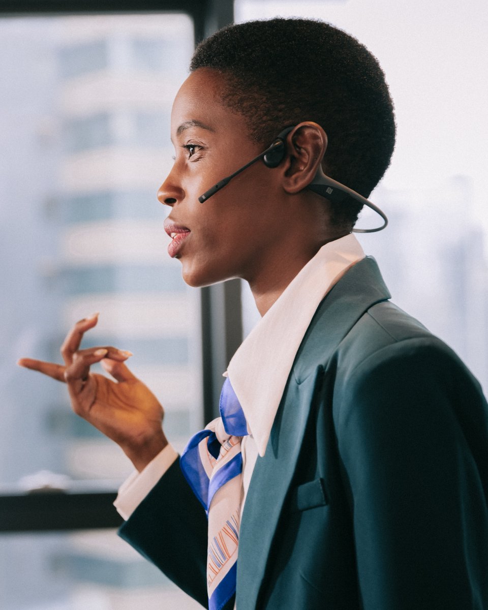 ShokzUSA's tweet photo. Calling all professionals, entrepreneurs, and side hustlers! What about AfterShokz keeps you motivated and productive in your daily work or profession? Share your #WhyIWork story with AfterShokz here: https://t.co/ayIj0EU7tq https://t.co/nW5nrMuXmB