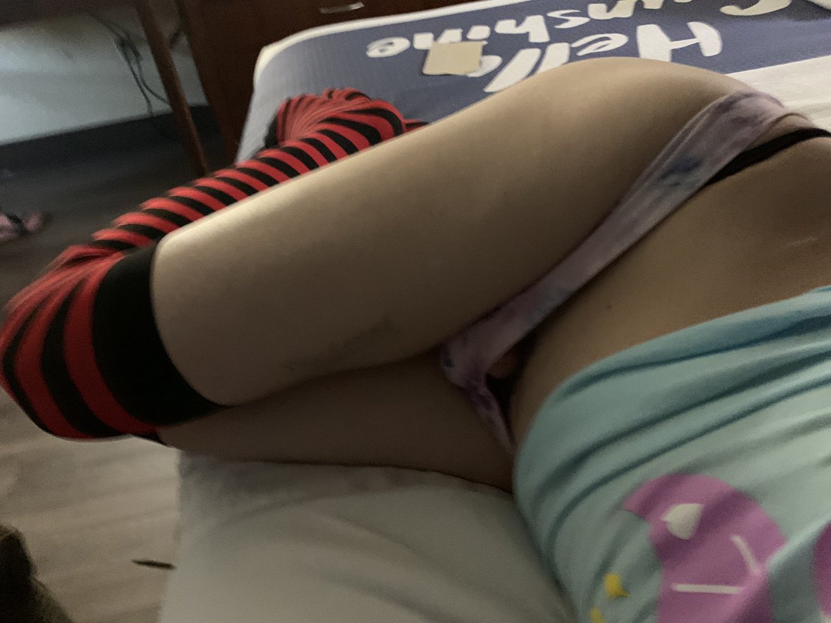 KMilkfiend's tweet photo. Mid 30s femboy in my knew lingere ready to swallow! #cumdump #femboy #cd https://t.co/Nk0Gn8501q