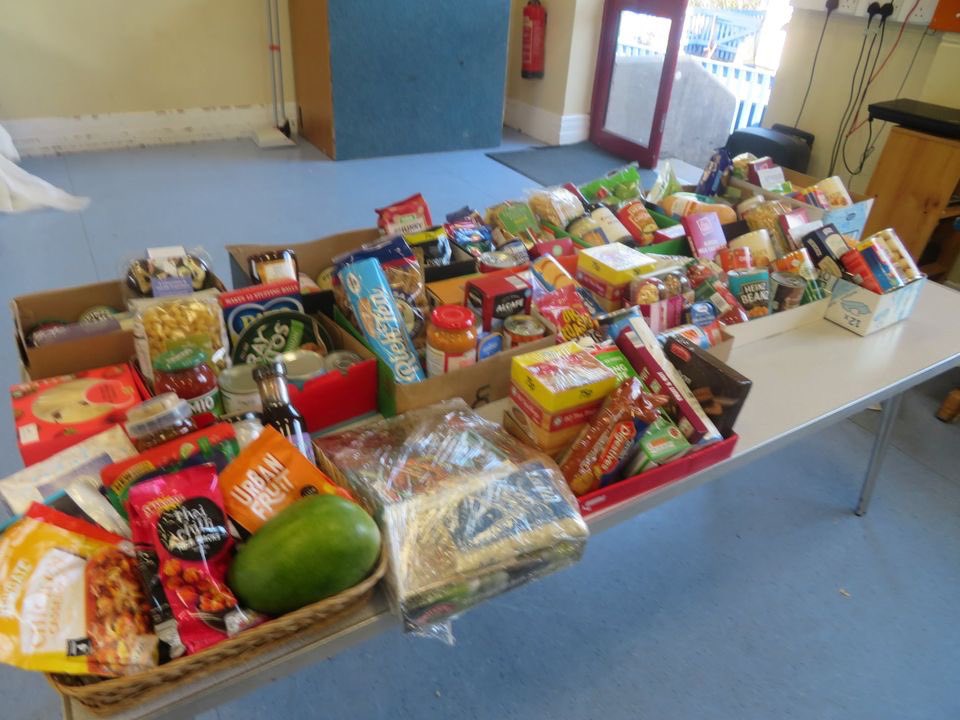 SacredHeartCAST's tweet photo. Thank you to everyone who donated today for @CAFOD Go Green Harvest day. The House Captains helped organise the food into parcels to sell after Mass on Sunday @CAFODPlymouth @Sarahhb65 #cafod #gogreen #harvest #makingadifference #funinthesun https://t.co/3nlVySBCzJ