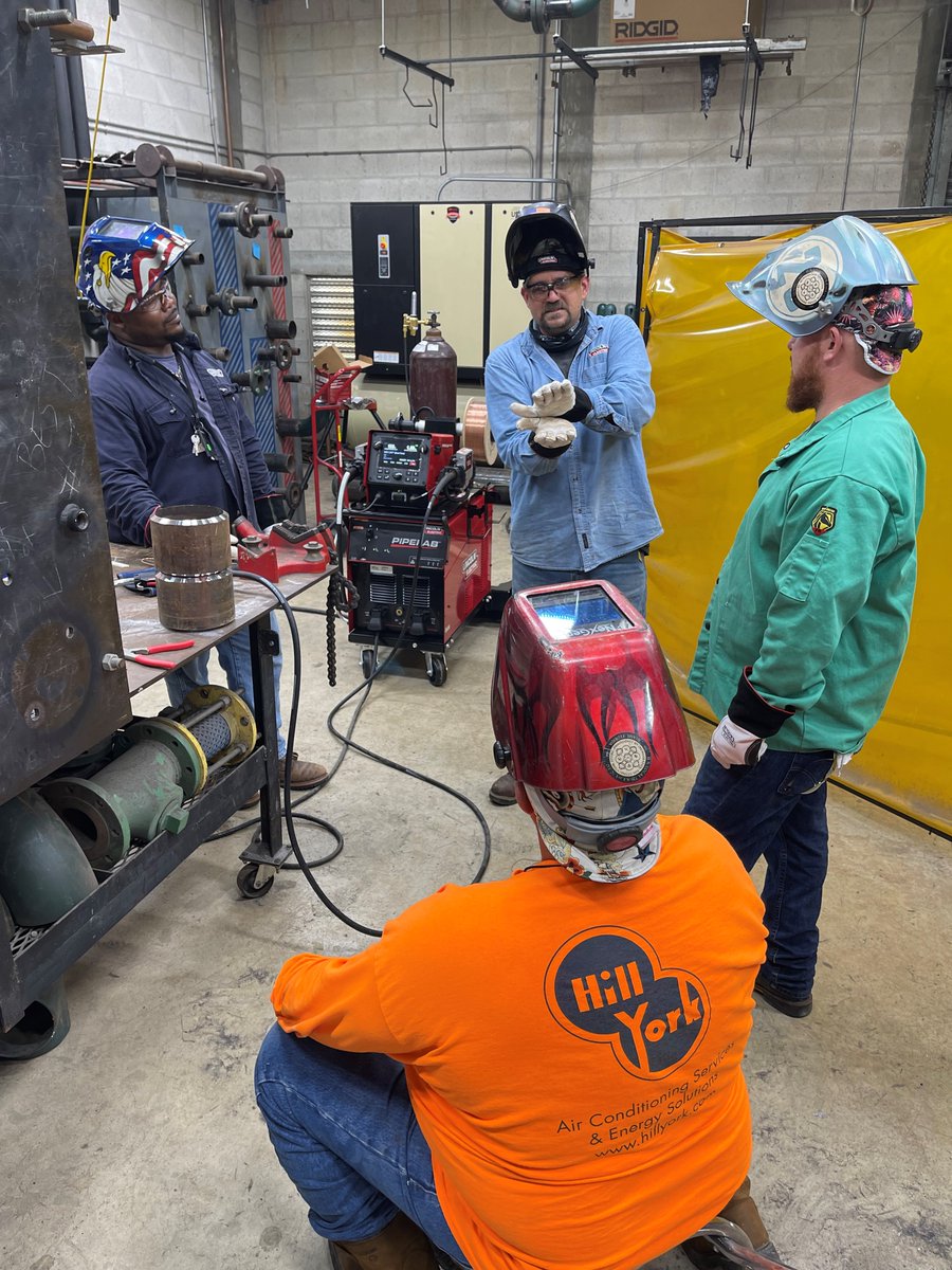 ArpecSchool's tweet image. Last week we had an advanced JM Training Course by Lincoln Electric, instructors Mike Didona, Kevin Bashansci, and Kishon Dryden attended. 

#arpec725 #mcasfla #MakeWorkCoolAgain #lu725 #tradeschool #hvac