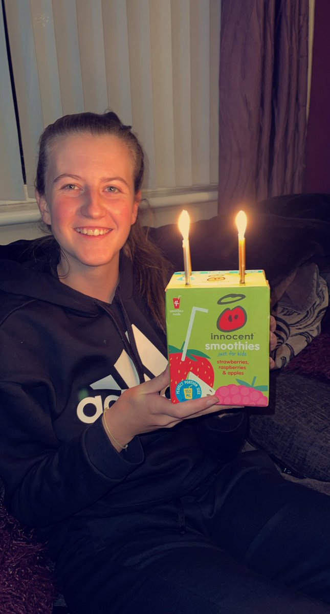 chellegav's tweet photo. When it’s your girl’s birthday but she can’t eat solids yet due to hairline fracture in jaw…we improvise 🎂🥳😆🤣 Happy Birthday Shannon xxx @improvisedbirthdaycake @crackedjaw @loveher https://t.co/9h2uPDBO9L