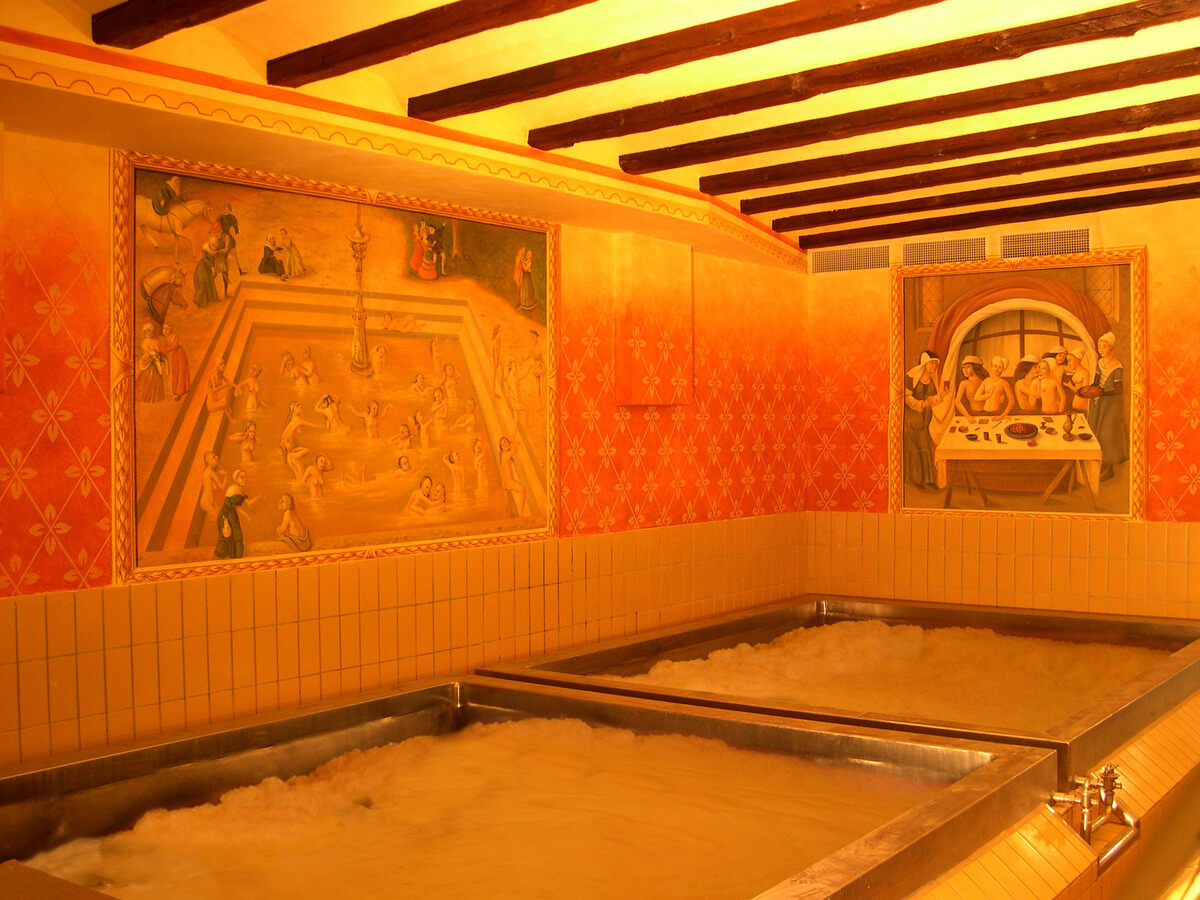churchillbrew's tweet photo. Want to truly immerse yourself in
beer culture? How about literally, in actual beer? https://t.co/TeUB2oUxh4