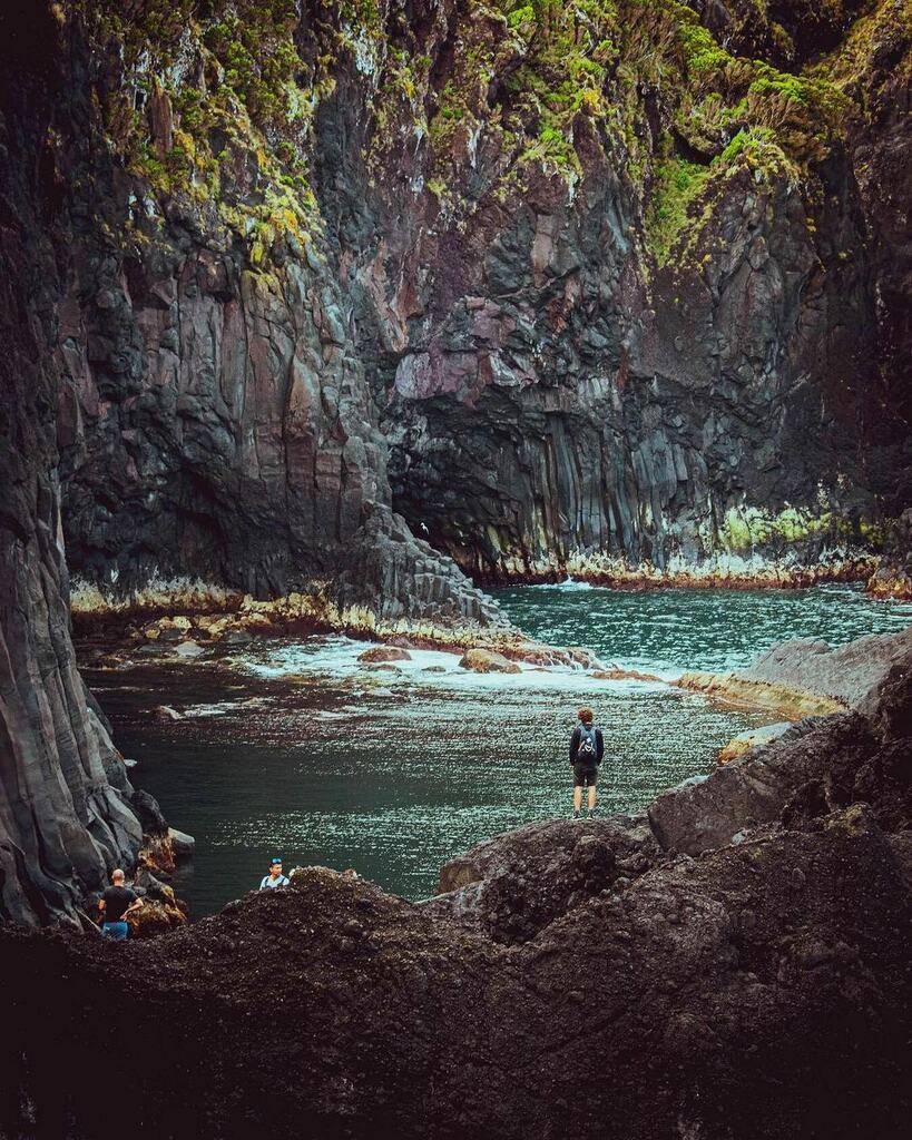 AzoresWhatElse's tweet photo. Photo by @shotting_memories Hiding places in S Jorge island 🌿✨
.
#photography #photoshoot #photooftheday #photographer #azoreanphotographer #saojorgeisland #visitportugal #visitazores #azoresislands #nikonphotography #naturephotography #paradise #lightroom
.
#Repost #Azore… https://t.co/K51dEgb572