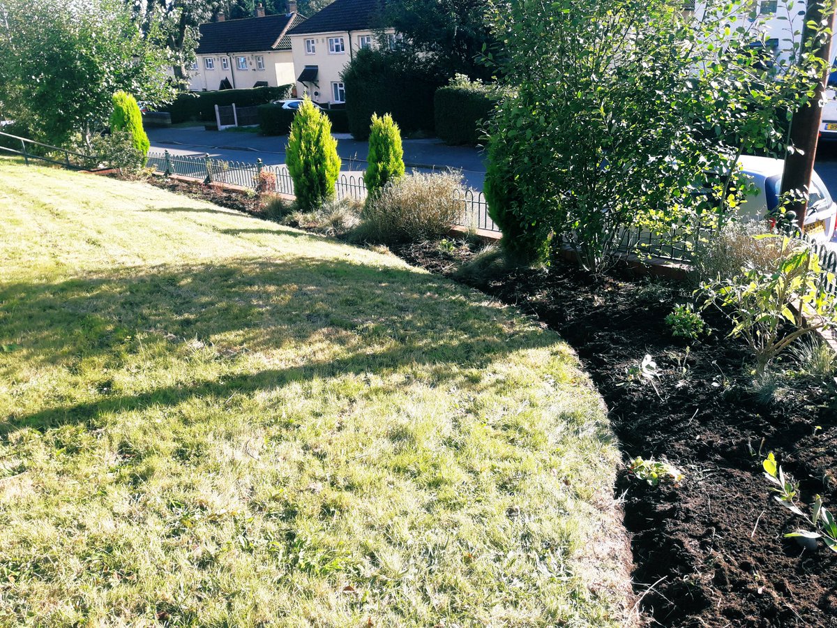 FletchHort's tweet photo. I’ve had a very nice few days work recently helping to tidy up this area of community planting in @welshhousefarm, taking me back to where I started on my horticultural journey as a volunteer about 5 years ago! 🤩💚🌱

#Gardening #CommunityGardening https://t.co/aeUIknvZsC