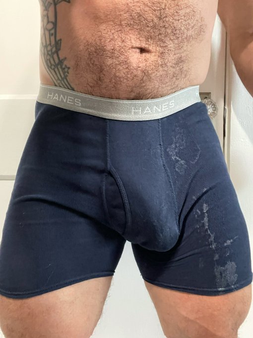 Wearing these cum stained boxers all day today. Time to go to work 😈 https://t.co/ViEeNKDqky