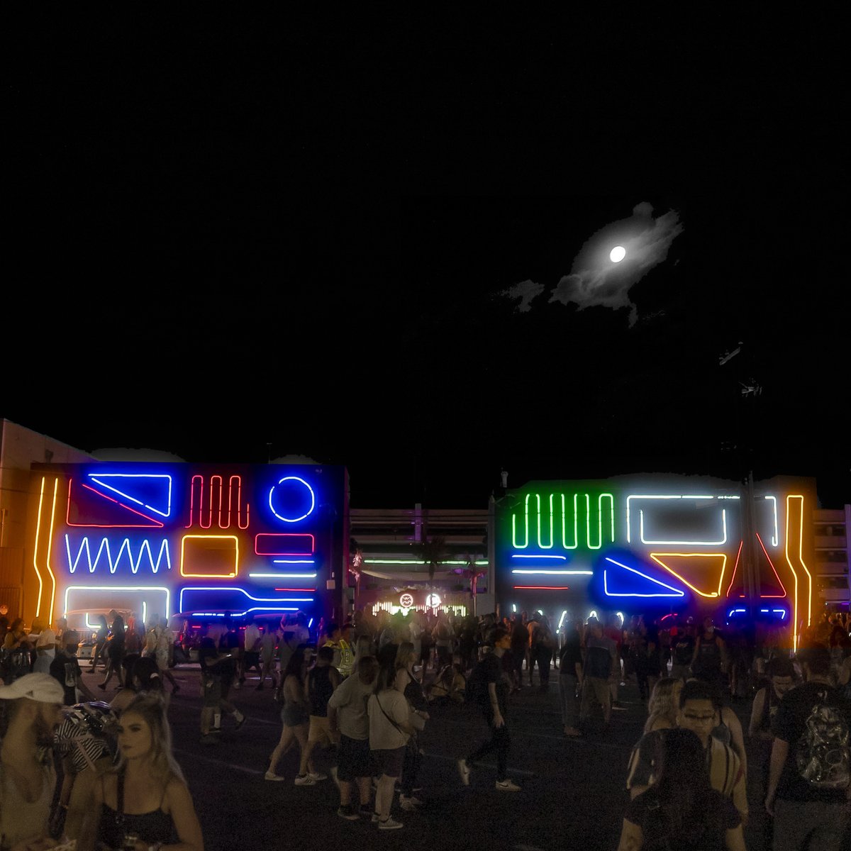 The Interactive Neon Mural #12 and the Moon / Las Vegas, USA / for <a href="/lifeisbeautiful/">Life is Beautiful</a> curated by <a href="/justkidsart/">JUSTKIDS</a> #streetart #urbanart #mural #spidertag #lasvegas #neon #moon #night