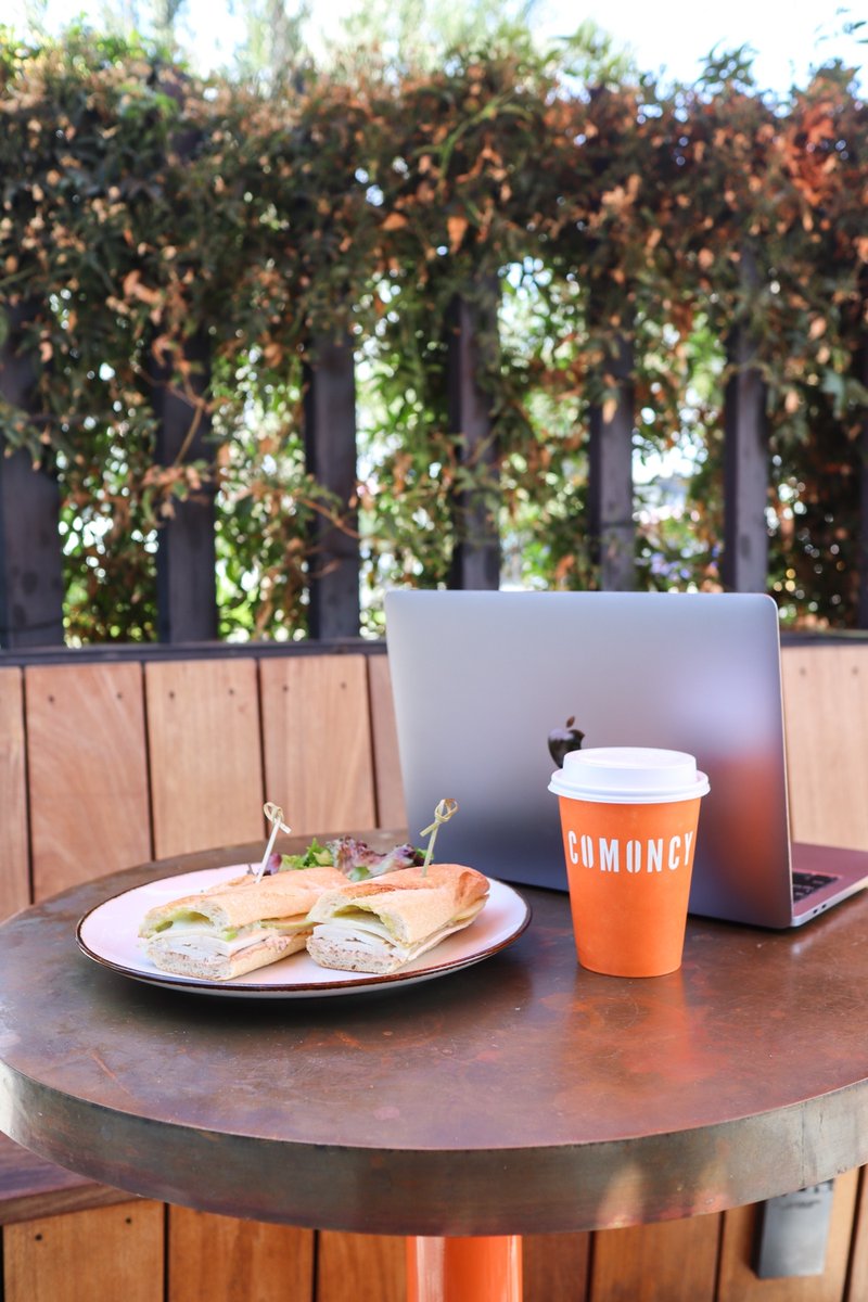 Comoncy's tweet photo. Now this is our kind of Friday office! Grab a seat, log into the WiFi and let's get to work (with a coffee in hand, of course)! #Comoncy #TGIF #FridayFeels https://t.co/RxlggZHWM0