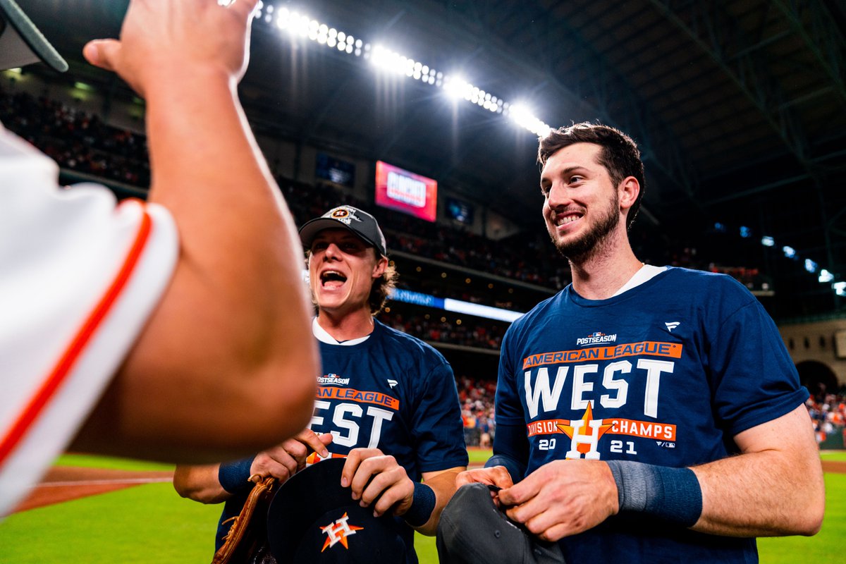 astros's tweet photo. Come see the Astros in the ALDS! 🤘

🎟: https://t.co/iky42jjEUR https://t.co/0Tb3SFwqM7